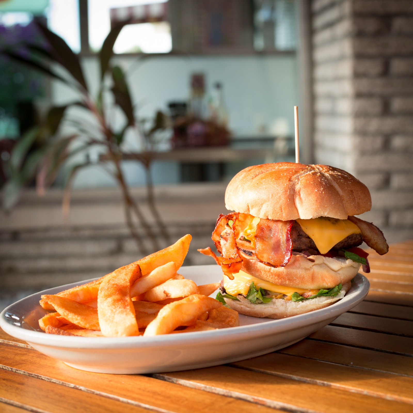 Bacon cheeseburger with crinkle-cut fries